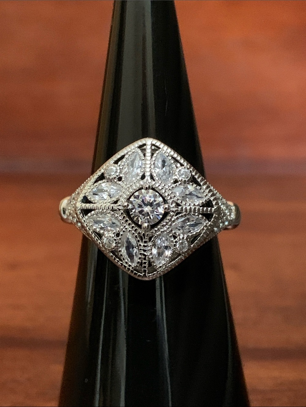 New 925 Silver Blooming Flower Round Cut Clear CZ Ring size 6